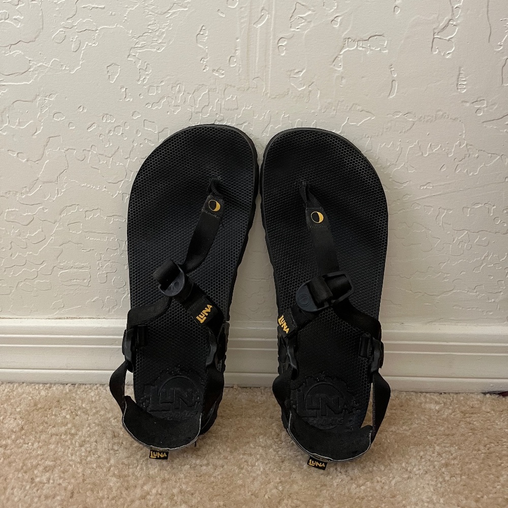 Luna Sandals Mono Winged Edition
